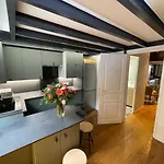 Apartamento Duplex Chic Climatise Avec Terrasse Proche Comedie