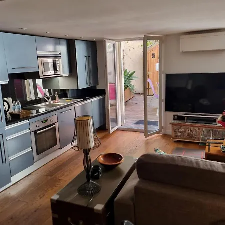 Apartment Duplex Chic Climatise Avec Terrasse Proche Comedie Montpellier