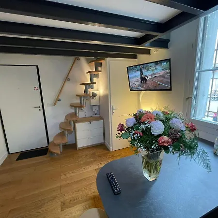 Апартаменты Duplex Chic Climatise Avec Terrasse Proche Comedie Монпелье