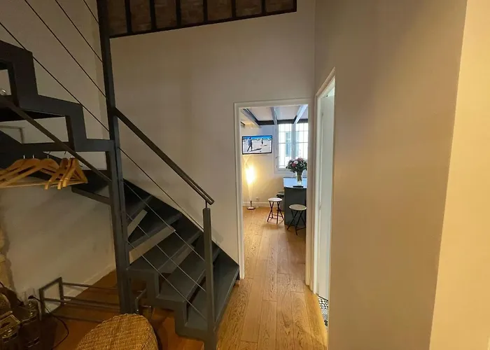 Duplex Chic Climatisé Avec Terrasse Proche Comédie *