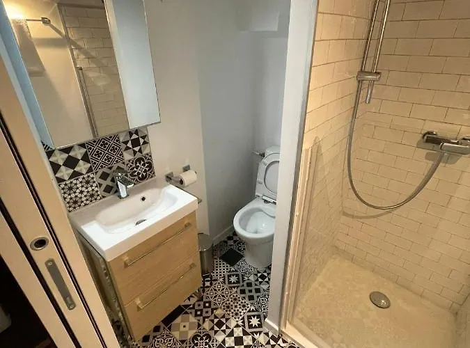 Duplex Chic Climatisé Avec Terrasse Proche Comédie Apartamento Montpellier